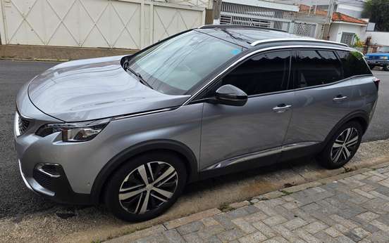 PEUGEOT-3008-2018