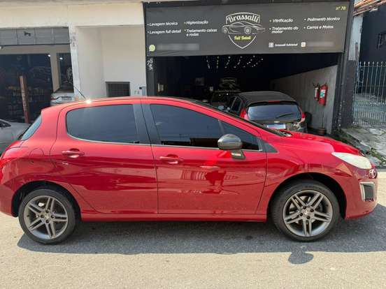 PEUGEOT-308-1.6 GRIFFE THP 16V GASOLINA 4P AUTOMÁTICO PEUGEOT-308-2013