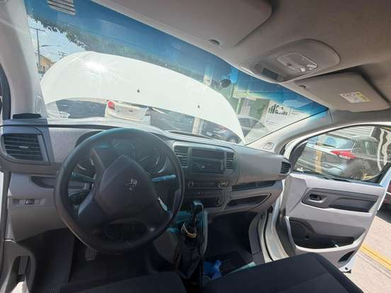 PEUGEOT-EXPERT-2022