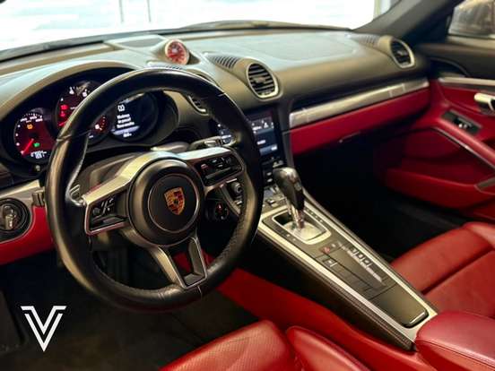 PORSCHE-718-2018