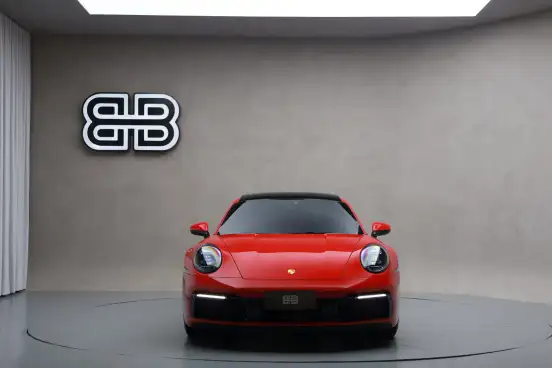 PORSCHE-911-2024