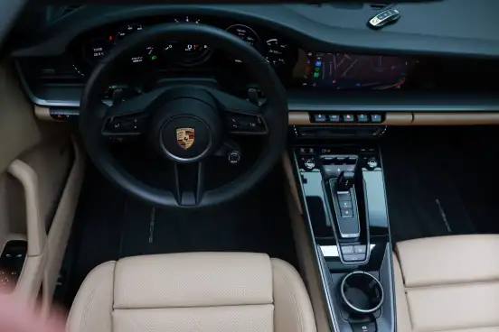 PORSCHE-911-2024