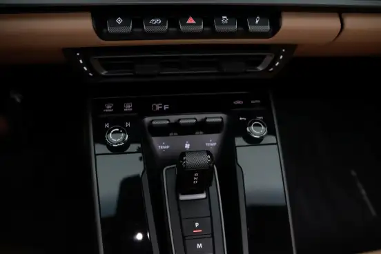 PORSCHE-911-2024