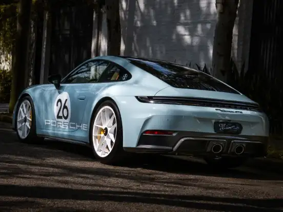 PORSCHE-911-3.6 24V H6 T-HYBRID CARRERA GTS PDK PORSCHE-911-2025