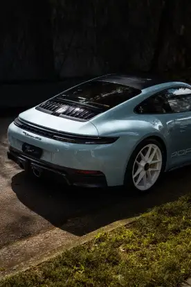 PORSCHE-911-2025
