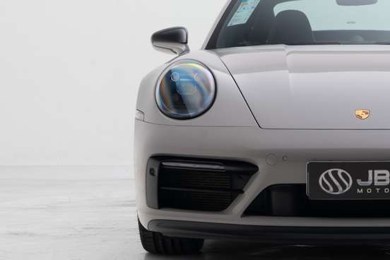 PORSCHE-911-2023
