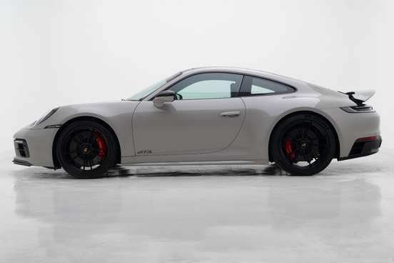 PORSCHE-911-2023