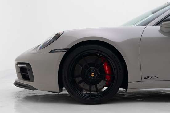 PORSCHE-911-2023