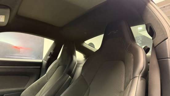 PORSCHE-911-2025