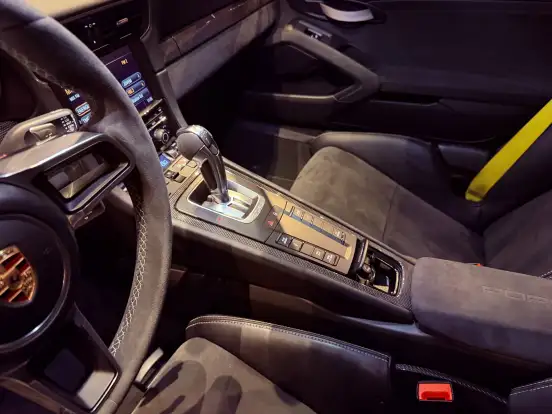 PORSCHE-911-2016