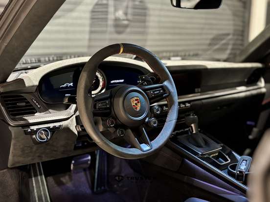 PORSCHE-911-2023