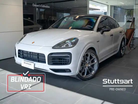 PORSCHE-CAYENNE-2021