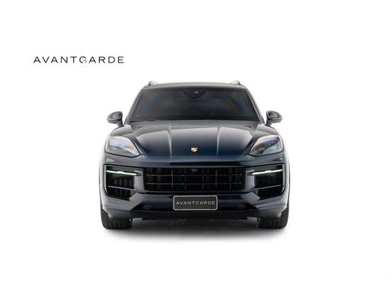 PORSCHE-CAYENNE-2024