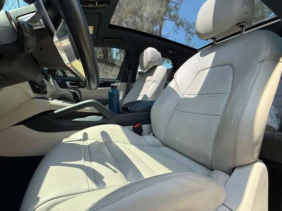 PORSCHE-CAYENNE-2021