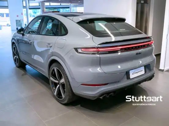 PORSCHE-CAYENNE-2025