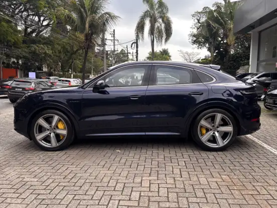 PORSCHE-CAYENNE-4.0 V8 E-HYBRID TURBO COUPÉ AWD TIPTRONIC S PORSCHE-CAYENNE-2025