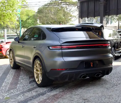 PORSCHE-CAYENNE-2024