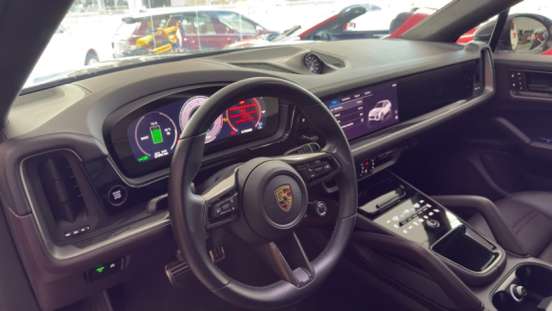 PORSCHE-CAYENNE-2024