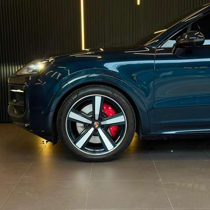 PORSCHE-CAYENNE-2025