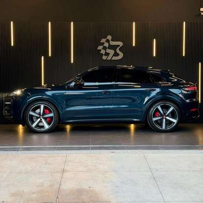 PORSCHE-CAYENNE-2025