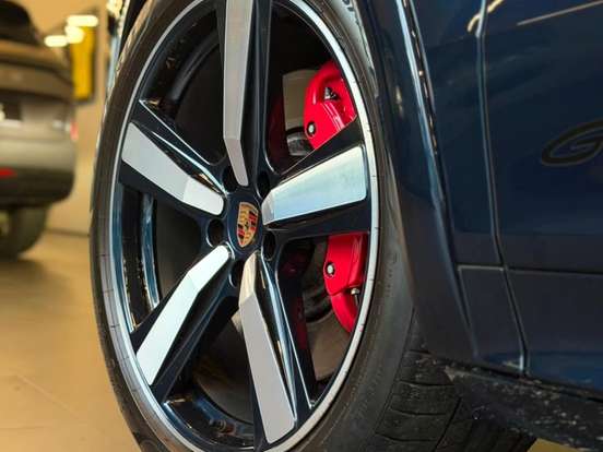 PORSCHE-CAYENNE-4.0 V8 GASOLINA GTS COUPÉ AWD TIPTRONIC S PORSCHE-CAYENNE-2025