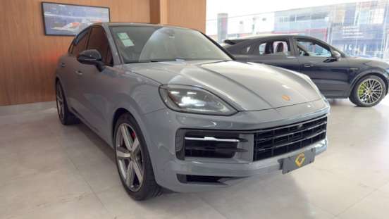PORSCHE-CAYENNE-2023