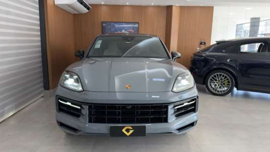 PORSCHE-CAYENNE-2023