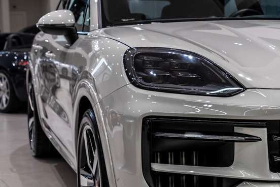 PORSCHE-CAYENNE-2024