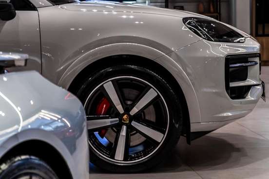 PORSCHE-CAYENNE-2024
