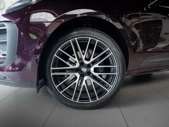 PORSCHE-MACAN-2023