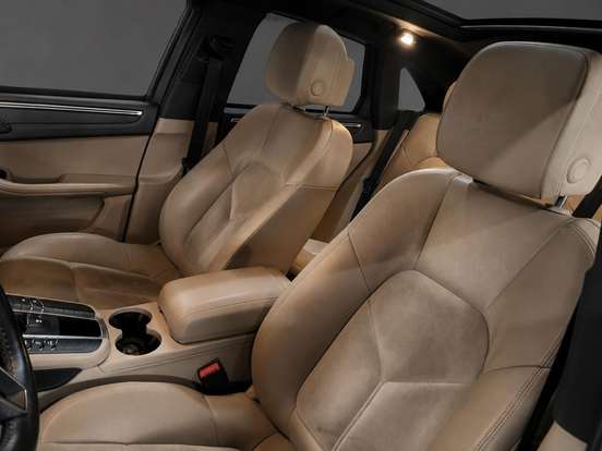 PORSCHE-MACAN-2020