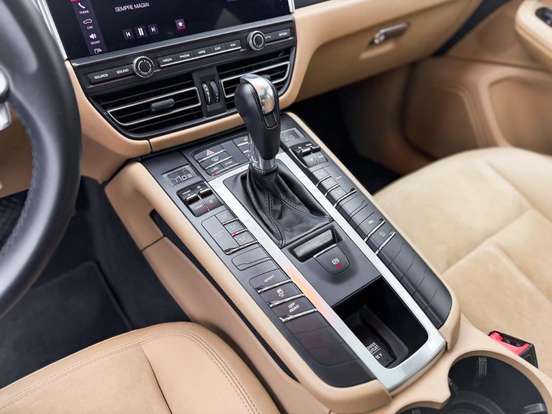 PORSCHE-MACAN-2.0 16V GASOLINA 4P AUTOMÁTICO PORSCHE-MACAN-2020