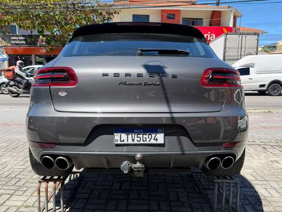 PORSCHE-MACAN-2014