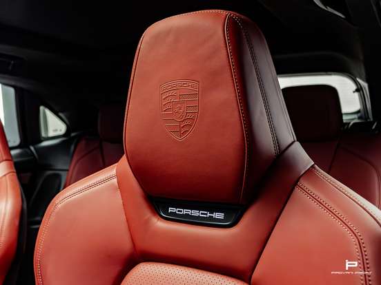 PORSCHE-MACAN-TURBO ELÉTRICO PORSCHE-MACAN-2024