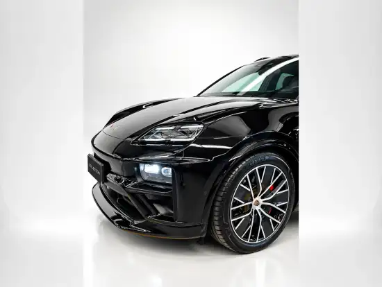 PORSCHE-MACAN-2025