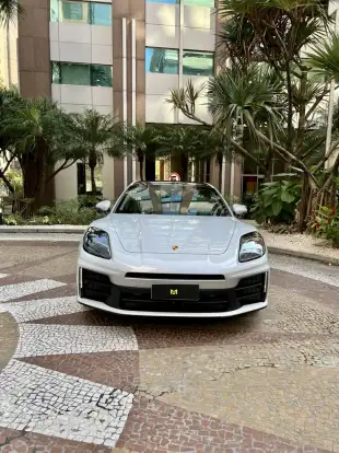 PORSCHE-PANAMERA-2024