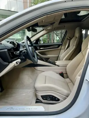 PORSCHE-PANAMERA-2024