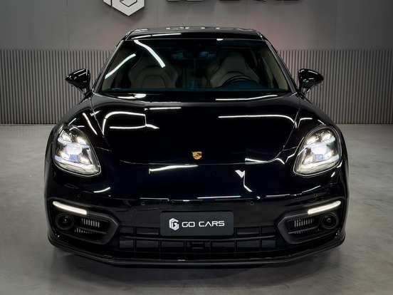 PORSCHE-PANAMERA-2023