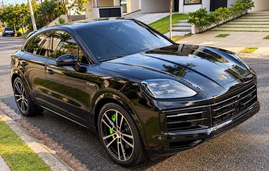 PORSCHE-CAYENNE-2025