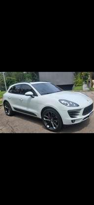 PORSCHE-MACAN-2017