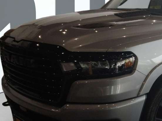 RAM-1500-3.0 HURRICANE 6 BITURBO GASOLINA LARAMIE NIGHT EDITION CD 4X4 AUTOMÁTICO RAM-1500-2025