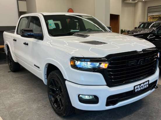 RAM-1500-3.0 HURRICANE 6 BITURBO GASOLINA LARAMIE NIGHT EDITION CD 4X4 AUTOMÁTICO RAM-1500-2026