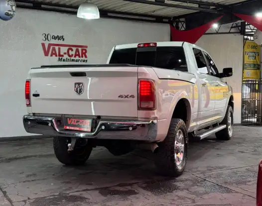 RAM-2500-6.7 LARAMIE 4X4 CD I6 TURBO DIESEL 4P AUTOMÁTICO RAM-2500-2016