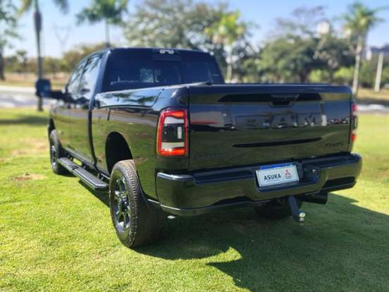 RAM-2500-6.7 I6 TURBO DIESEL LARAMIE NIGHT EDITION CD 4X4 AUTOMÁTICO RAM-2500-2024
