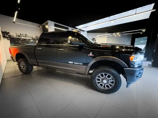RAM-3500-6.7 I6 TURBO DIESEL LIMITED LONGHORN CD 4X4 AUTOMÁTICO RAM-3500-2022