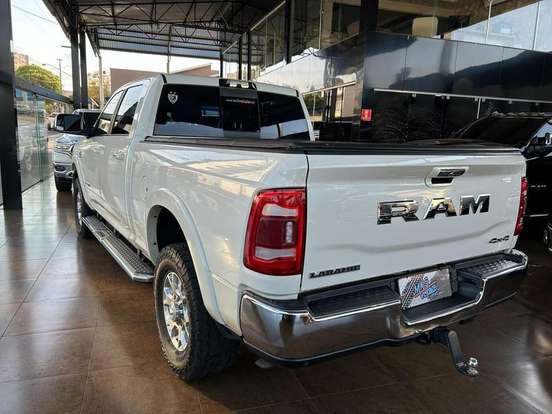 RAM-3500-6.7 I6 TURBO DIESEL LARAMIE CD 4X4 AUTOMÁTICO RAM-3500-2022