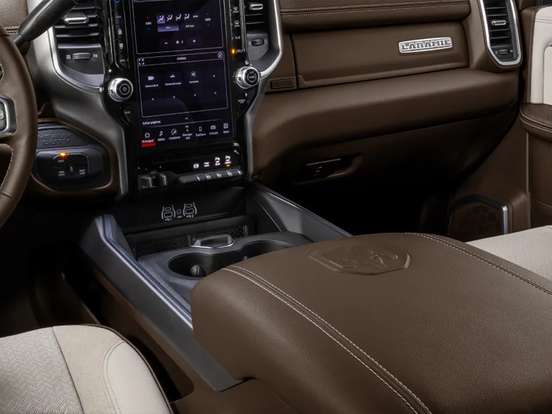 RAM-3500-6.7 I6 TURBO DIESEL LARAMIE NIGHT EDITION CD 4X4 AUTOMÁTICO RAM-3500-2026
