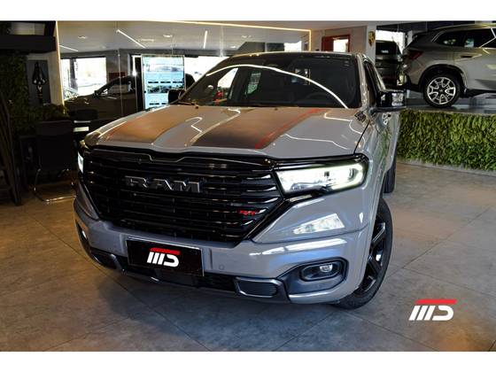 RAM RAMPAGE 2.0 HURRICANE 4 TURBO GASOLINA R/T 4X4 AUTOMÁTICO