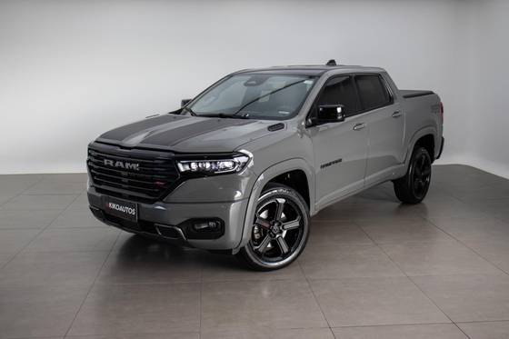 RAM RAMPAGE 2.0 HURRICANE 4 TURBO GASOLINA R/T 4X4 AUTOMÁTICO