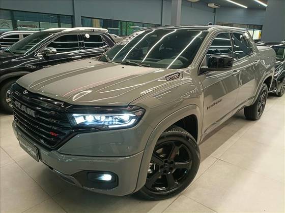 RAM RAMPAGE 2.0 HURRICANE 4 TURBO GASOLINA R/T 4X4 AUTOMÁTICO